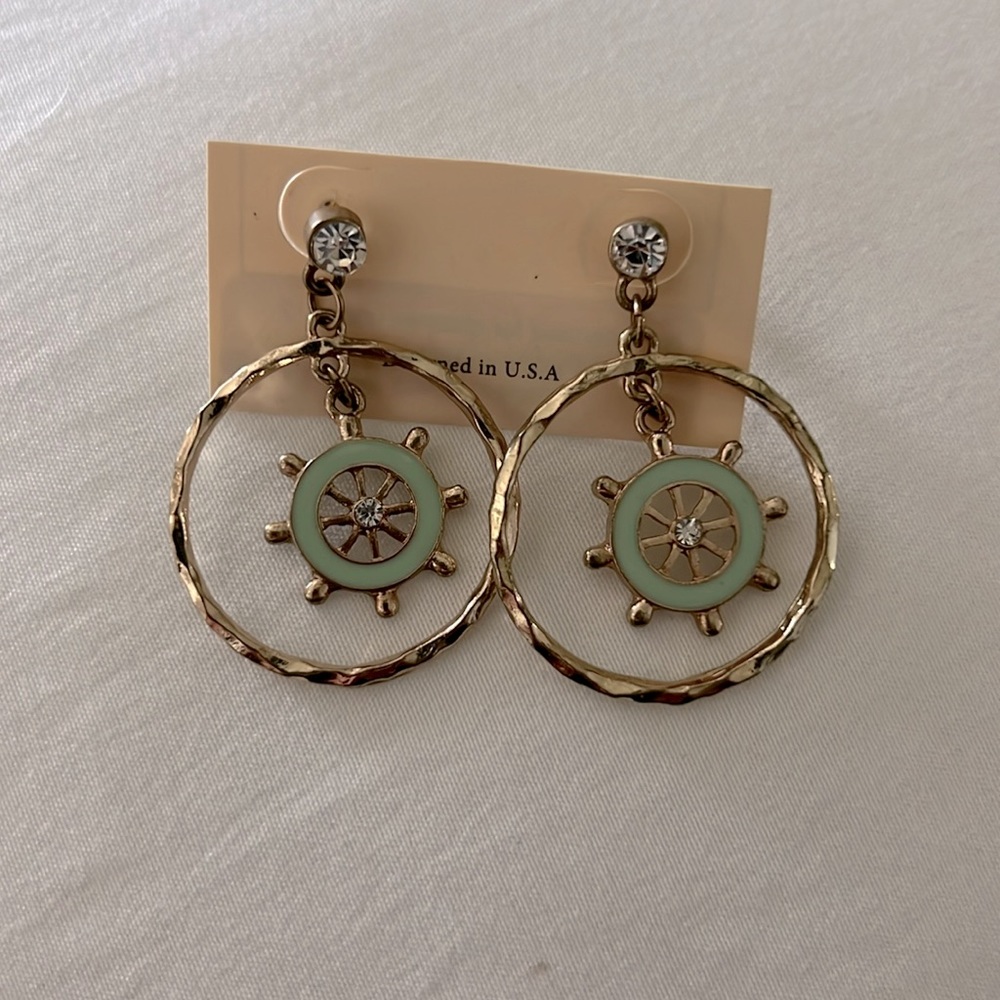 Nautical stud earrings